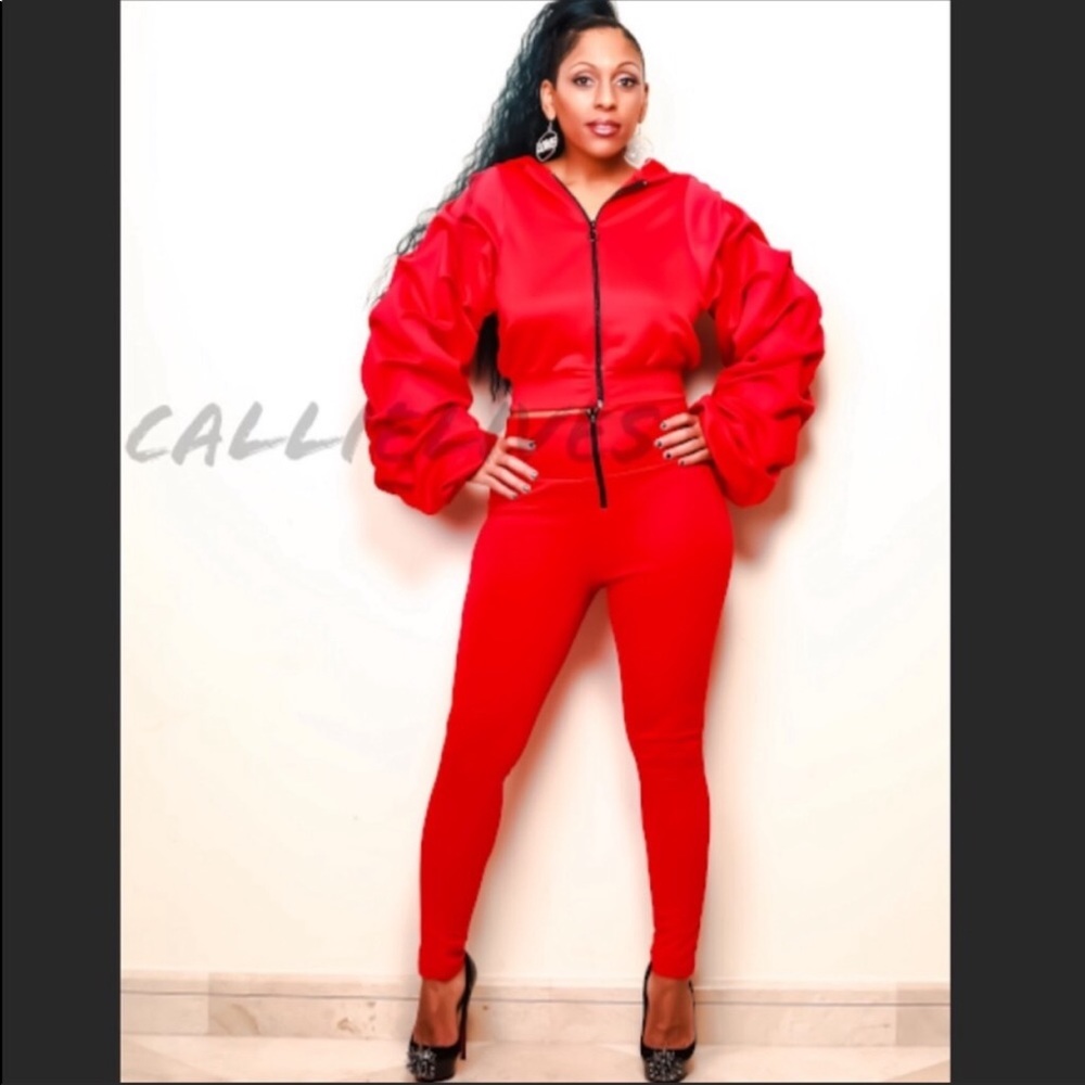 Callie Holiday Pleats Red Puffy Sleeve Legging Set - Picture 6 of 8